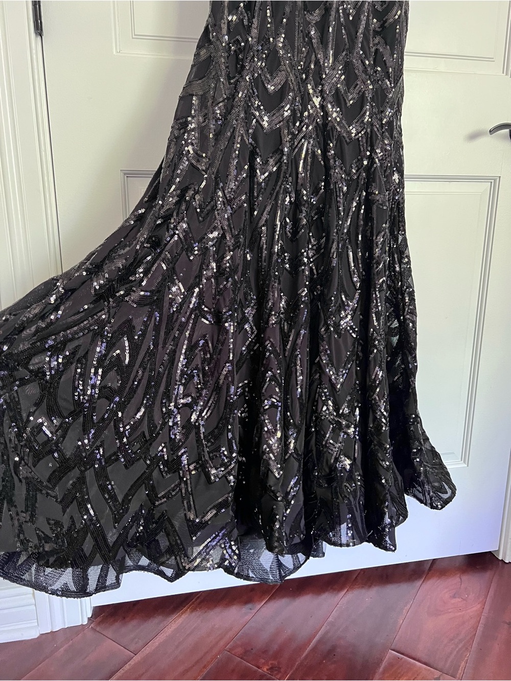 NWT Jovani Black Sequin Embellesed Mermaid Gown Style 23027 Size 14 - Picture 3 of 9